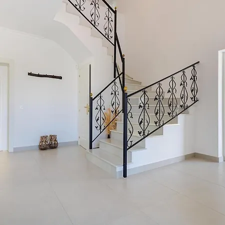 Huge Luxury With Stunning Views Feriehus Humera