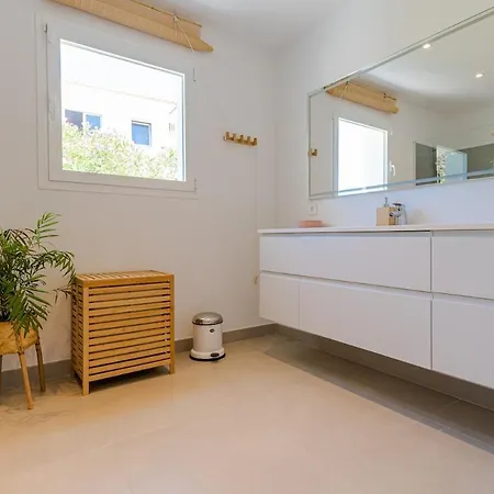 Huge Luxury With Stunning Views *