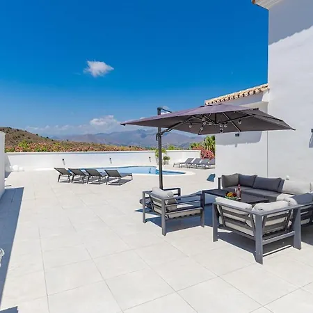 Huge Luxury With Stunning Views Feriehus
