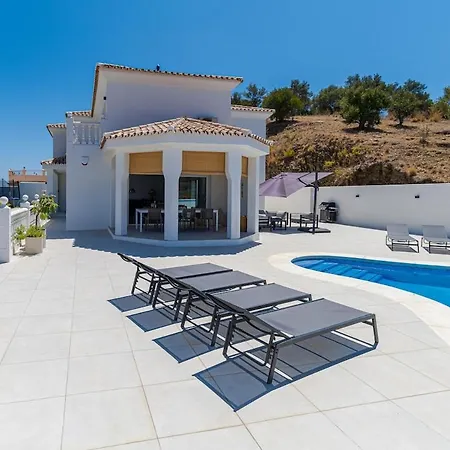 Huge Luxury With Stunning Views