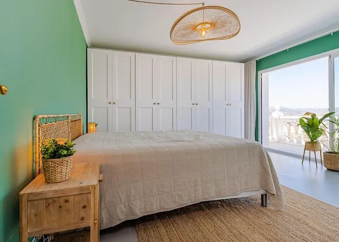 Semesterbostad Huge Luxury With Stunning Views Humera