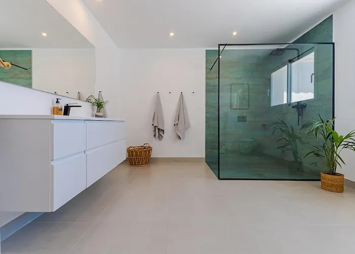 Huge Luxury With Stunning Views Semesterbostad *