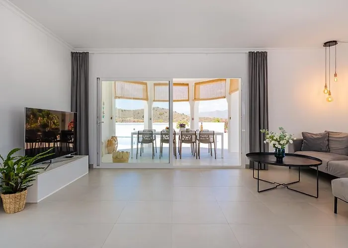 Semesterbostad Huge Luxury With Stunning Views